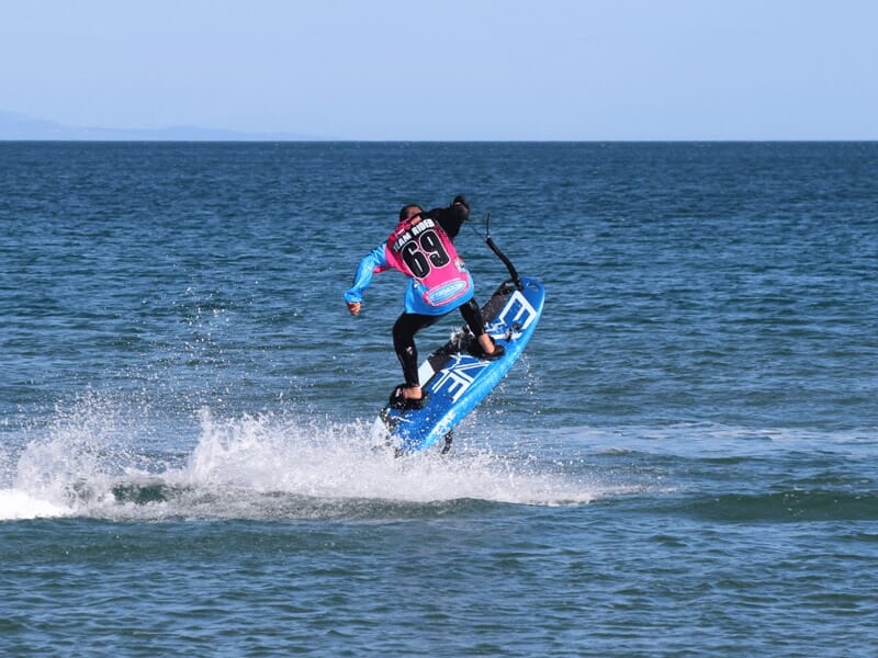 Surf électrique, E-foil et Jetboard à Hyères - Presqu'île de Giens