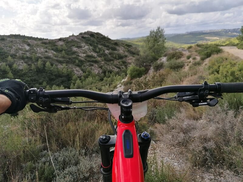 Randonnée en VTT et Trottinette Électrique près d'Aix-en-Provence - Massif des Alpilles