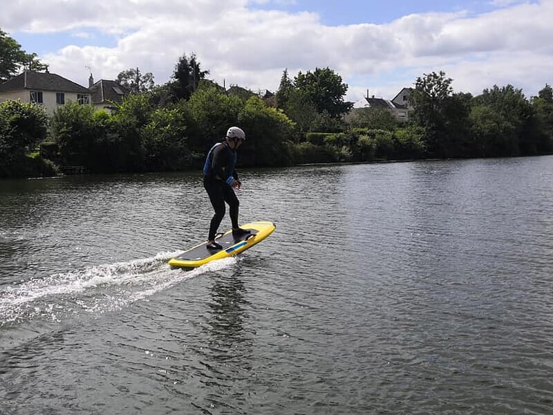 Surf électrique près du Mans - E-foil sur la Sarthe