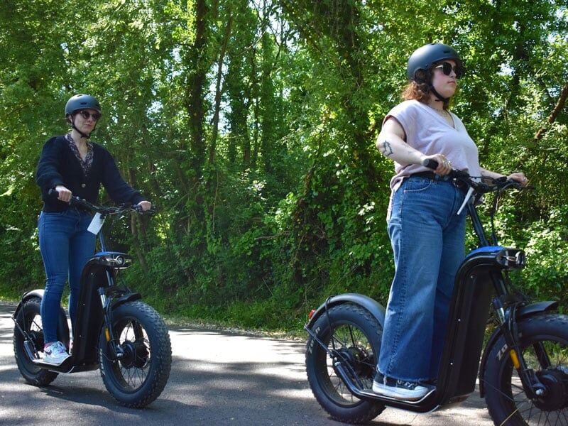 faire le plein de découvertes en trottinette tout-terrain