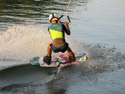 Wakeboard à Millau - Téléski nautique sur le Tarn