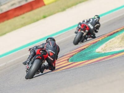 Stage de Pilotage Moto au Circuit de Clastres