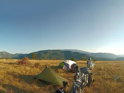 coffret cadeau 100% Moto Classique Randonnée en Moto Trail dans la Drôme Provençale - Solaure en Diois
