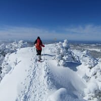 avis Randonnée en Raquettes à neige dans le Jura - Les Rousses, Hautes-Combes, Saint-Claude, Septmoncel, Suisse