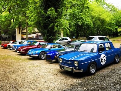 Rallye Touristique en Voitures Anciennes près de Tours