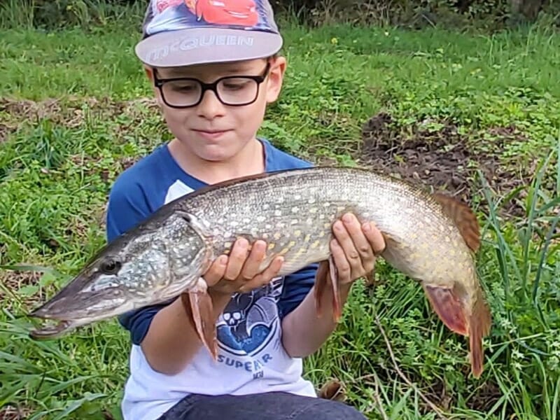 Guide de Pêche près de La Rochelle - Pêche aux Carnassiers dans le Lac de Frace