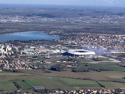 Baptême en Hélicoptère près de Lyon - Miribel