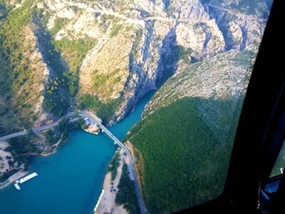 Baptême en Hélicoptère près de Manosque - Valensole