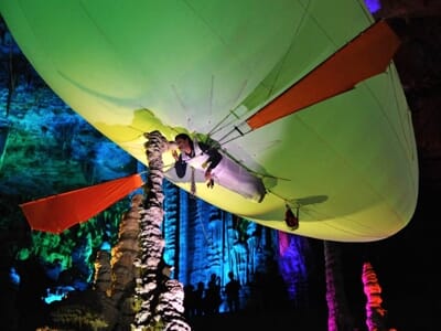 Vol en Aéroplume dans la Grotte de la Salamandre