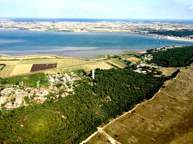 Baptême de l'Air en Hélicoptère Privé au-dessus de l'île de Noirmoutier
