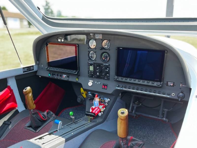 postes de pilotage du dynamic à épinal