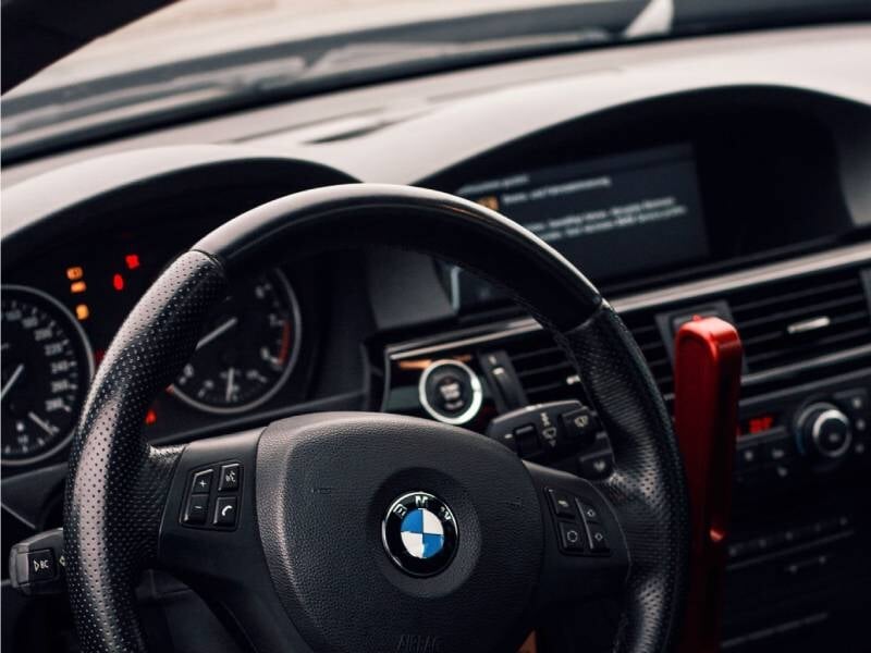 Intérieur d'une BMW.