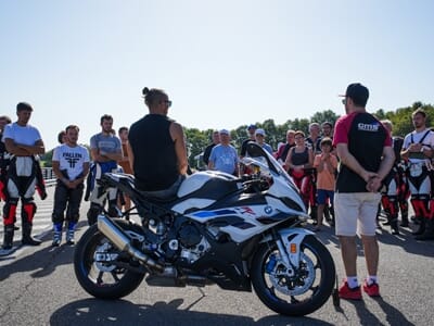coffret cadeau 100% Moto Classique Journée de Roulage Moto au Circuit de Fay-De-Bretagne