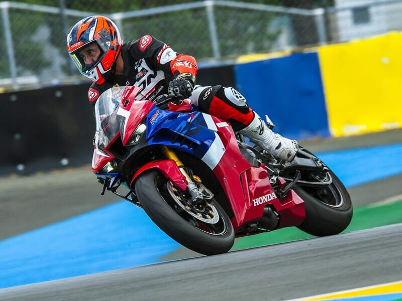 Baptême Moto en Honda CBR à Dreux - Circuits de l'Ouest Parisien