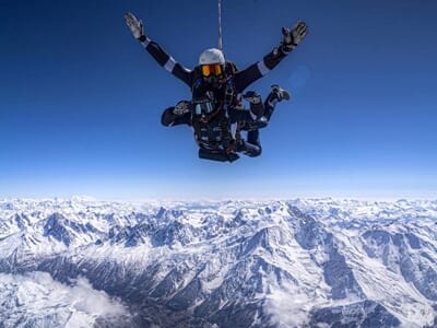 Saut en Parachute depuis un Hélicoptère près de Saint-Gervais