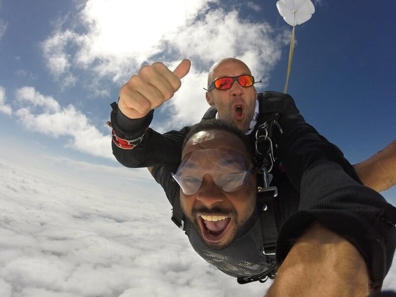 une première expérience de parachutisme