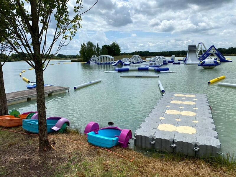 le parc aquatique du Lac de l'Eau d'Heure