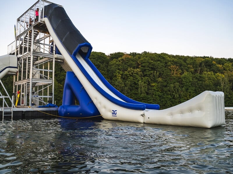 le toboggan de l'Xtrem Tower
