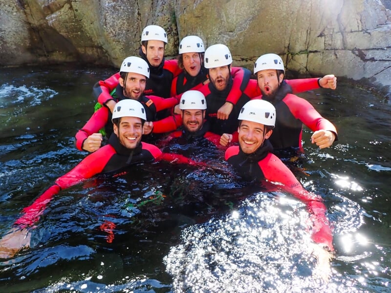 groupe au canyon du rolling stone