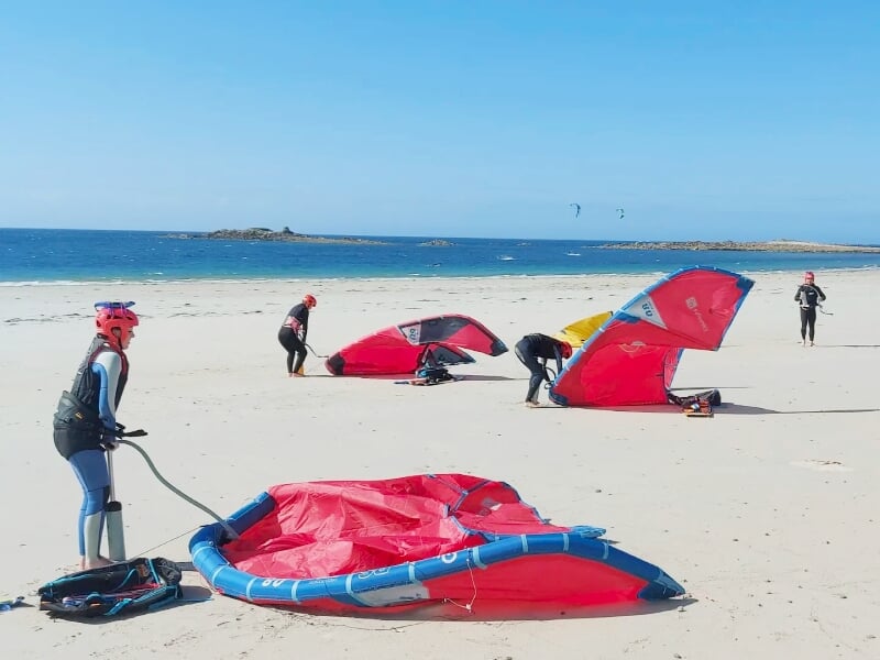préparation des ailes de kitesurf