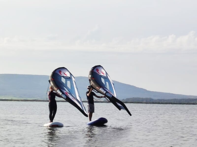 couple de wingsurfers à frontignan