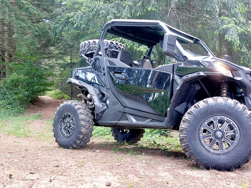 un buggy prêt pour partir en randonnée