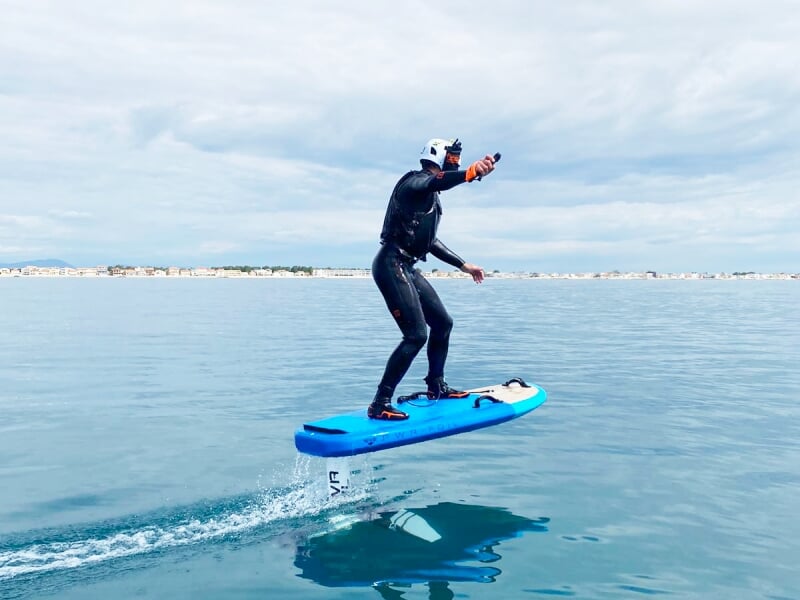 initiation au e-foil en pleine mer à palavas