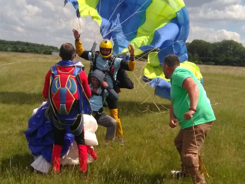 l'atterrissage en tandem