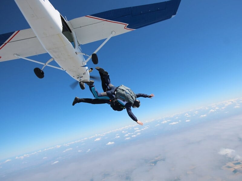 sortie de l'avion pour un maximum de sensations