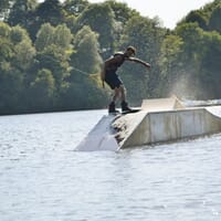 avis Wakeboard / Wake Skate / Wake Foil près de la La Roche-sur-Yon - Apremont
