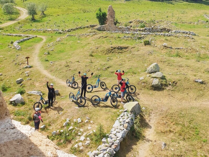 balade tout-terrain en trottinette dans les pyrénées catalanes