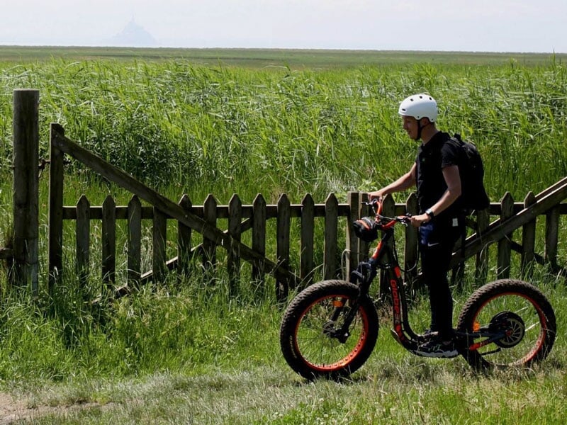 longer des beaux paysages normands en trottinette