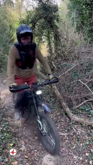 Randonnée en Moto Électrique près de Clermont-Ferrand - Plauzat