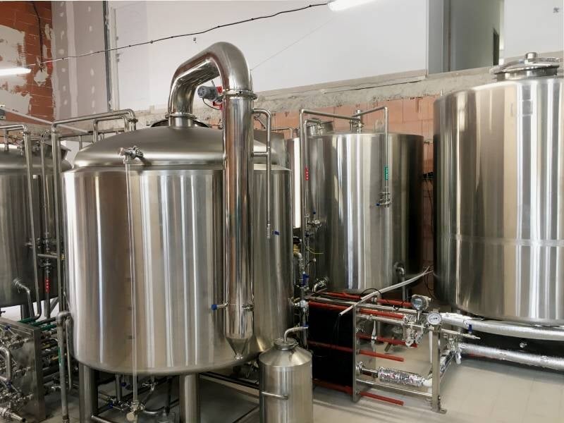 visite des installations du moulin à huile paradis à vézénobres