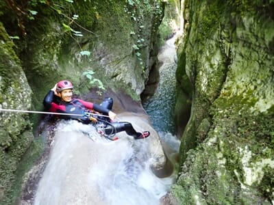 coffret cadeau 100% Canyoning Canyoning près du Lac d'Aiguebelette - Canyons de la Chartreuse