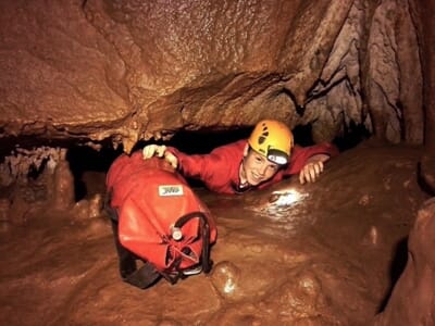 Spéléologie aux Vans - La Fontaine de Champclos