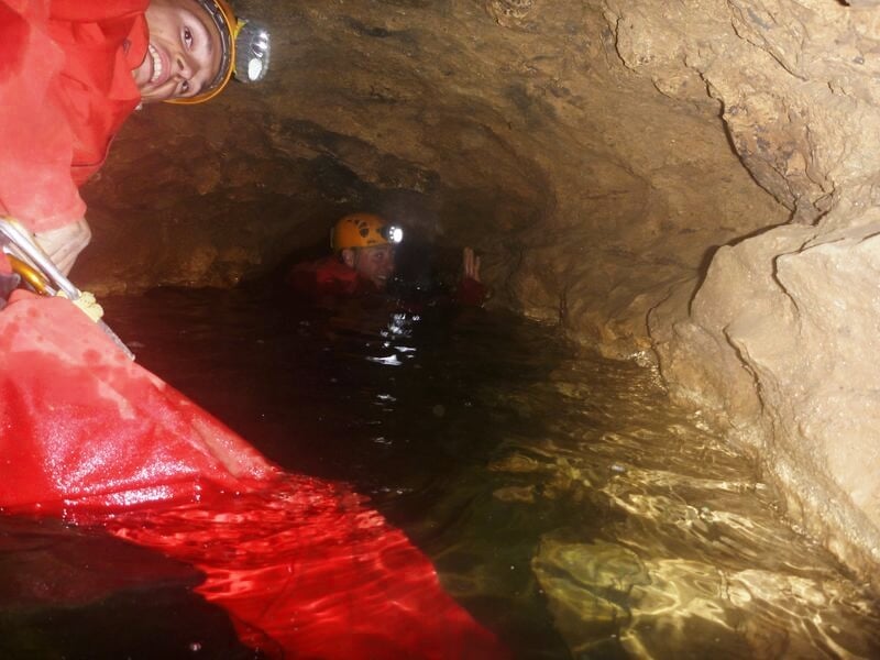 nage dans les bassines naturelles de l'évent de foussoubie