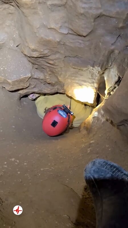 Spéléologie aux Vans - La Fontaine de Champclos