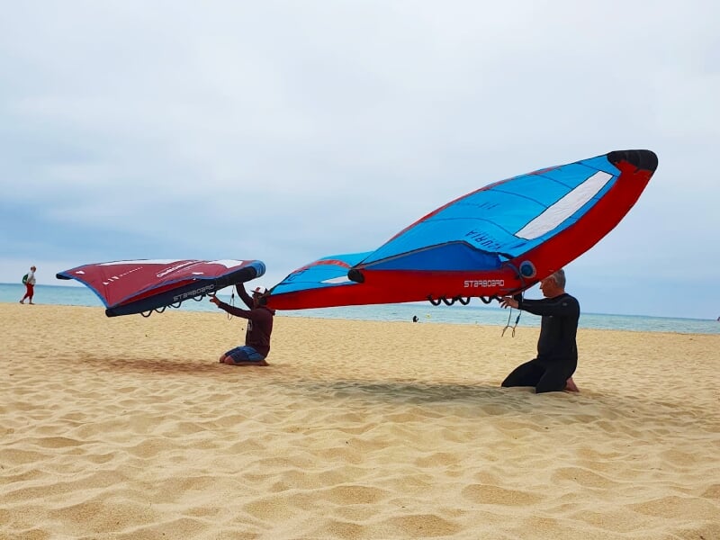 initiation à la wing sur la plage vendéenne