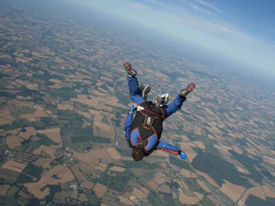 Saut en Parachute en Tandem à La Roche-sur-Yon