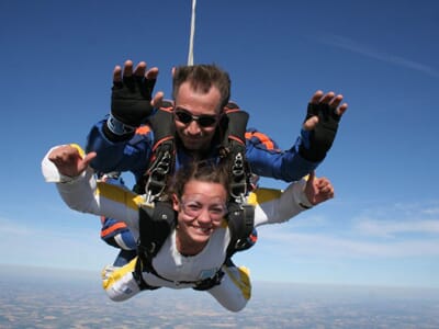Saut en Parachute en Tandem à La Roche-sur-Yon