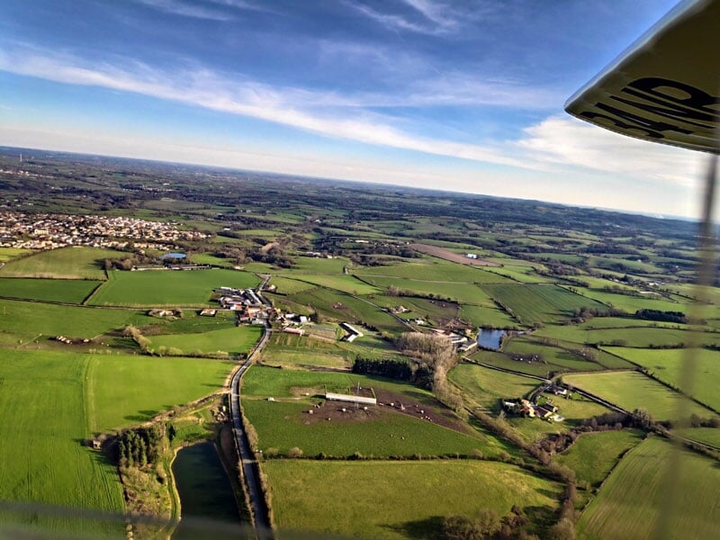 vue aérienne panoramique sur la ville de Cholet