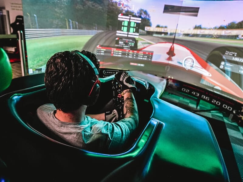 Formule 1, simulateur de course F1 à Lyon, circuit, pilotage et stage
