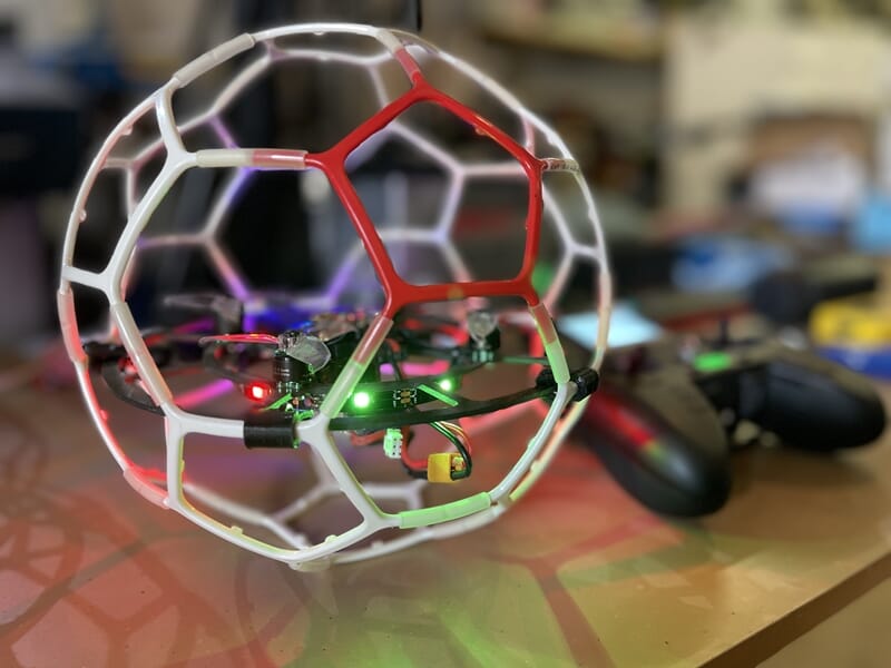 Drone soccer vue de près