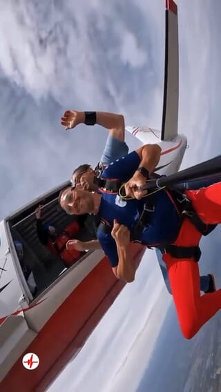 Saut en Parachute en Tandem proche de Narbonne