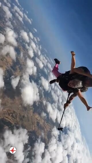 Saut en Parachute en Tandem proche de Narbonne