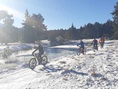 Randonnée en Fatbike Électrique sur Neige - Les Angles