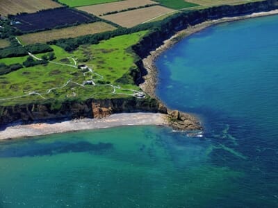 Baptême en Hélicoptère à Omaha Beach - Survol des Plages du Débarquement