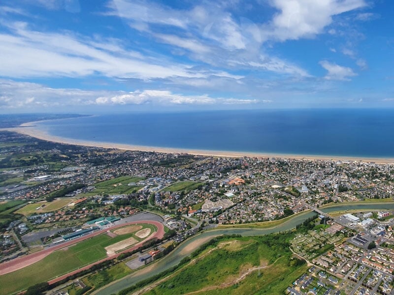 panorama sur la côte fleurie et les plages du débarquement