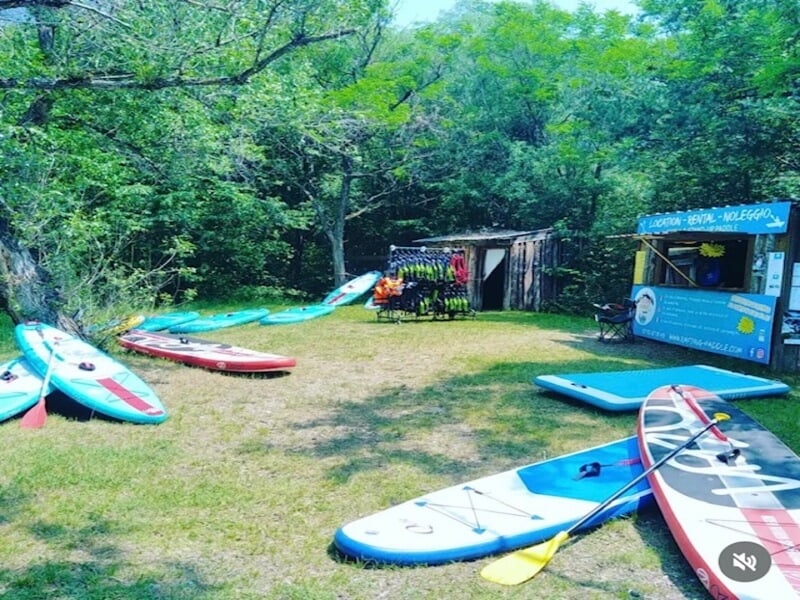 Paddle sur la base nautique de St Crépin proche de Biançon